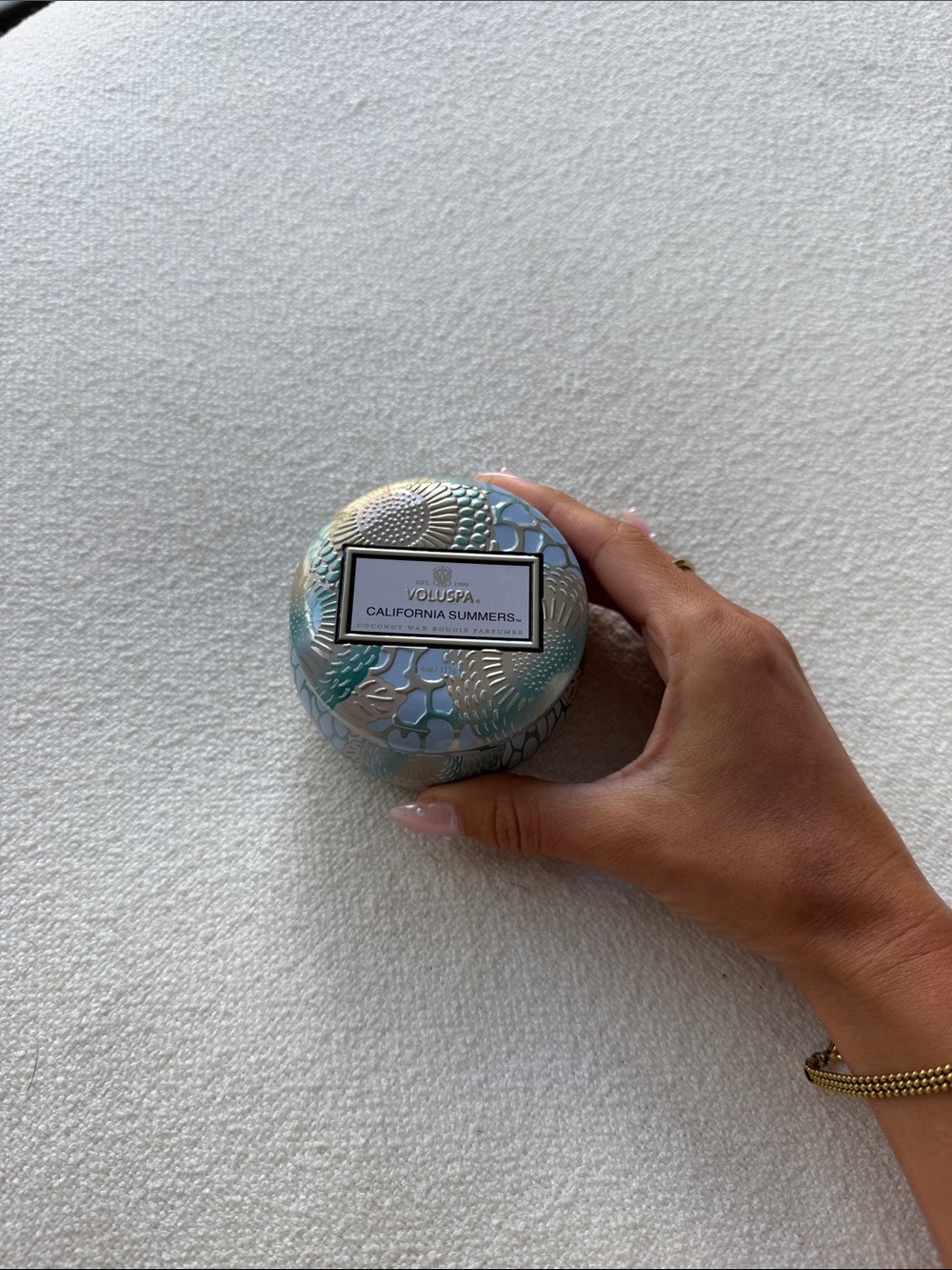 Voluspa California Summers Tin Candle - Blue, Gold & Cream